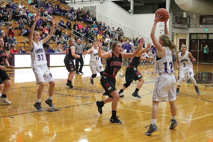 South basketball kicks off season