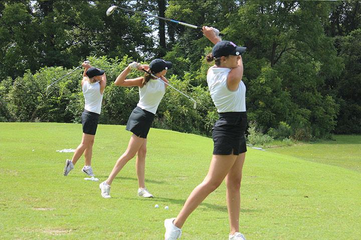 Girls+golf+competes+against+North+%28Gallery%29