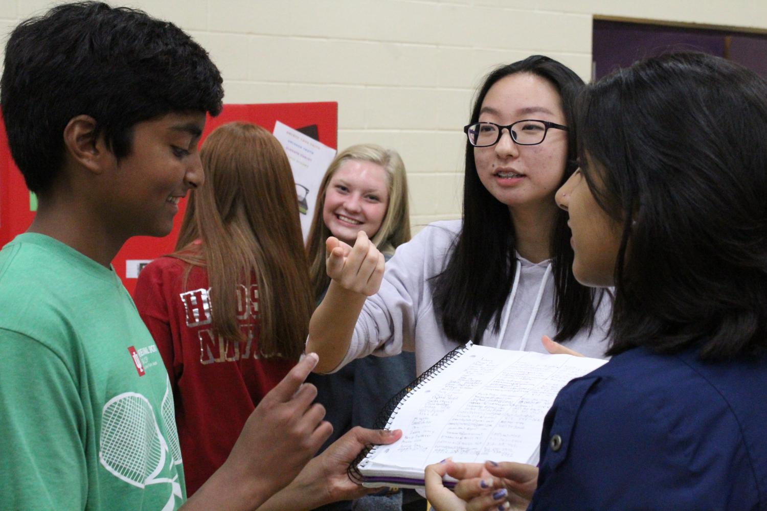 Purple Carpet Day introduces new opportunities to freshmen (gallery)