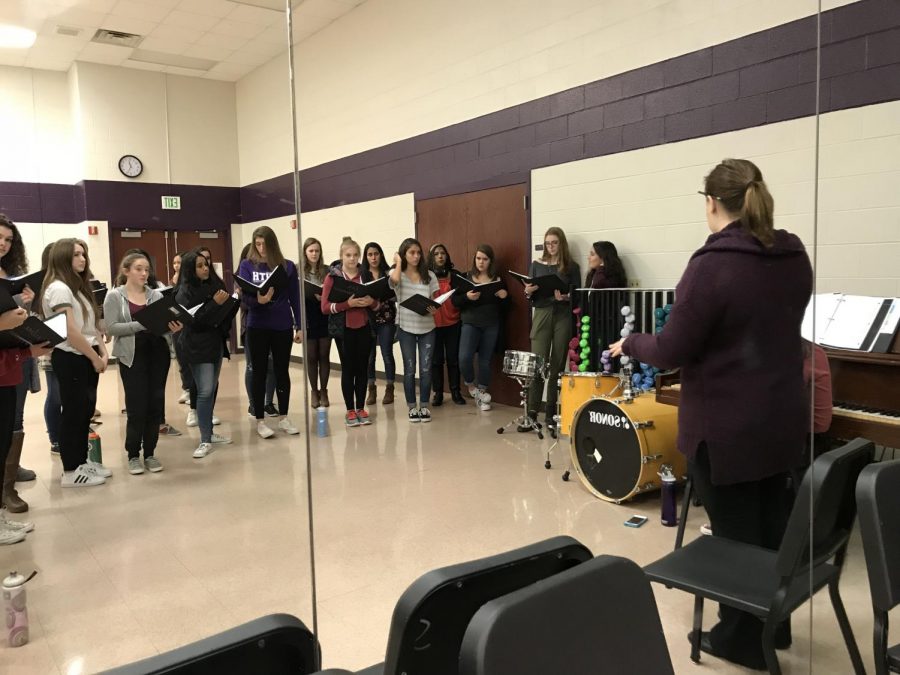 Sounds of South begins rehearsing for Christmas concert