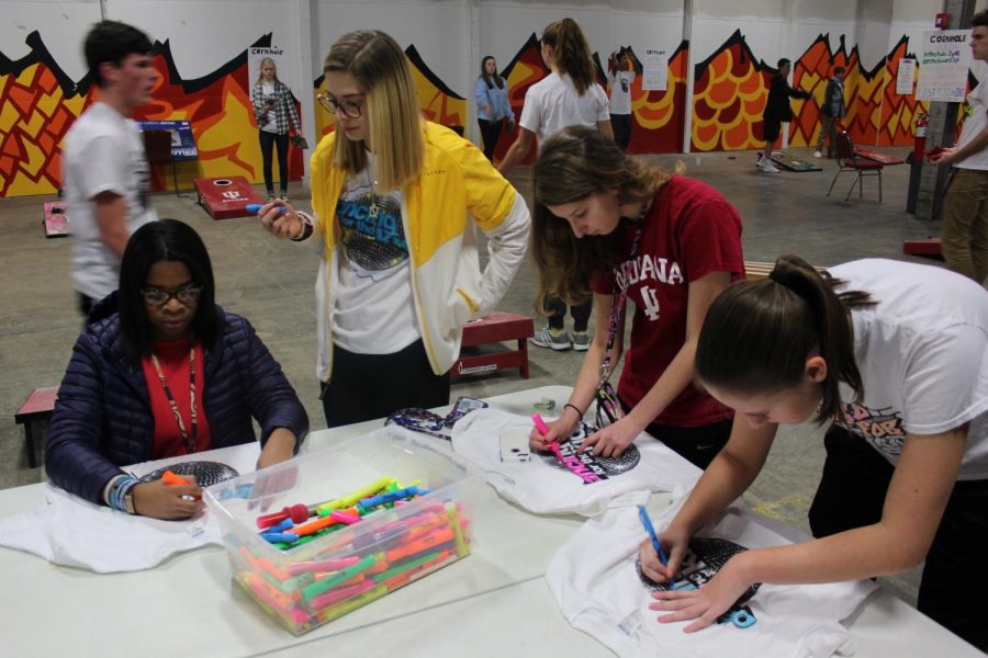 South students decorate their Red Hot t shirts. 