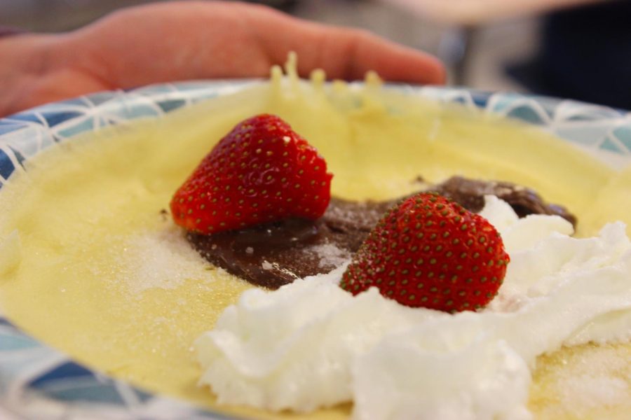 French classes make crêpes for National Crêpe Day