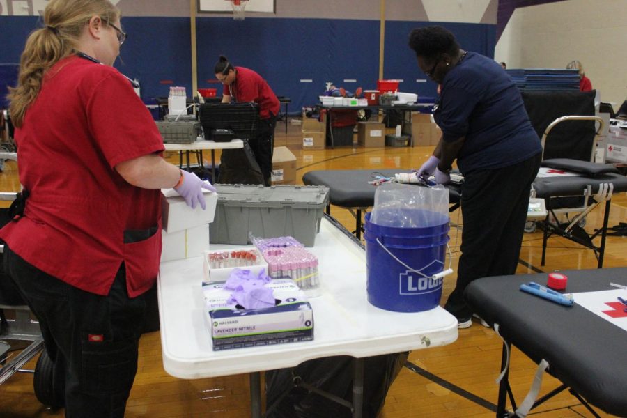 National Honor Society hosts blood drive