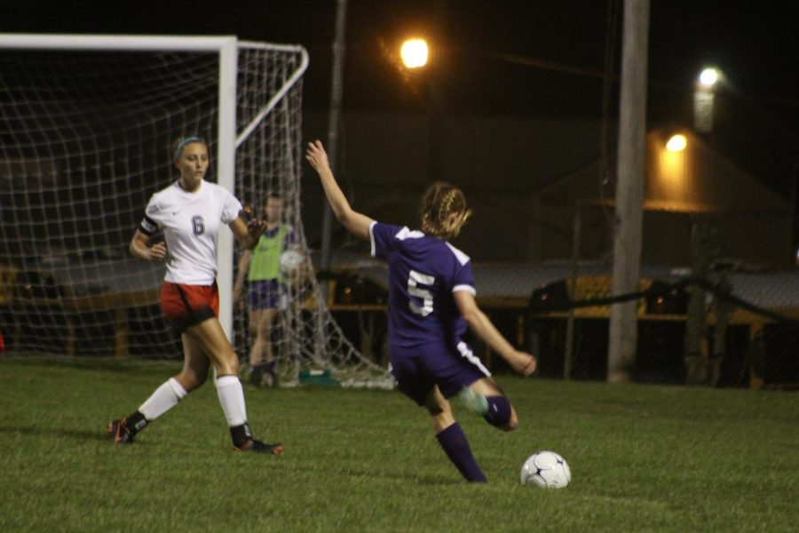 South girls smack Terre Haute South, 5-0