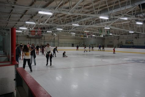 BHSS students go ice skating before winter break.