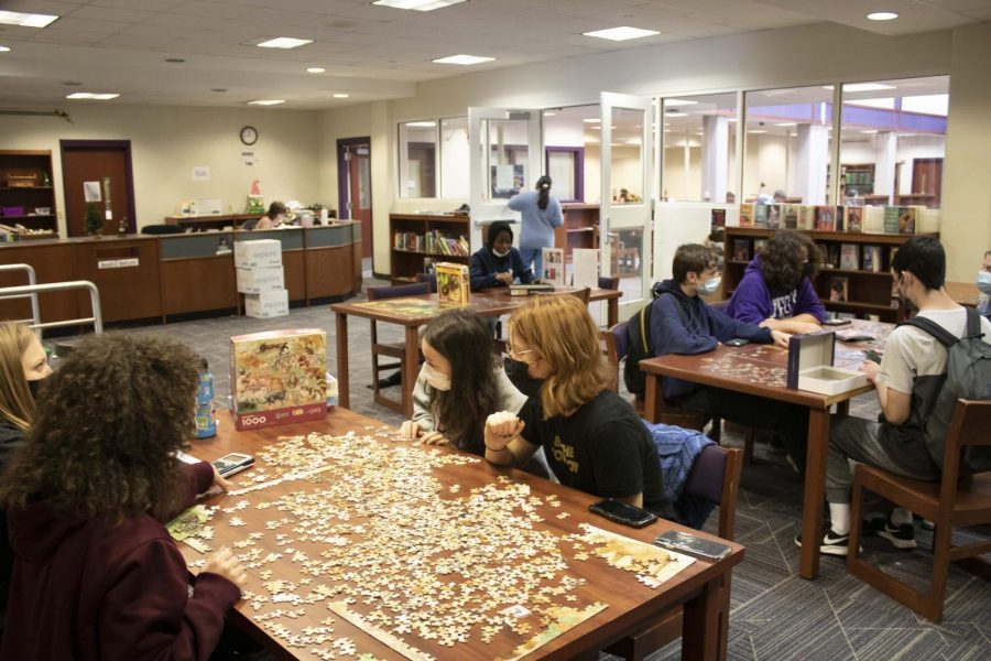 South+students+enjoy+daily+puzzling+in+the+library+