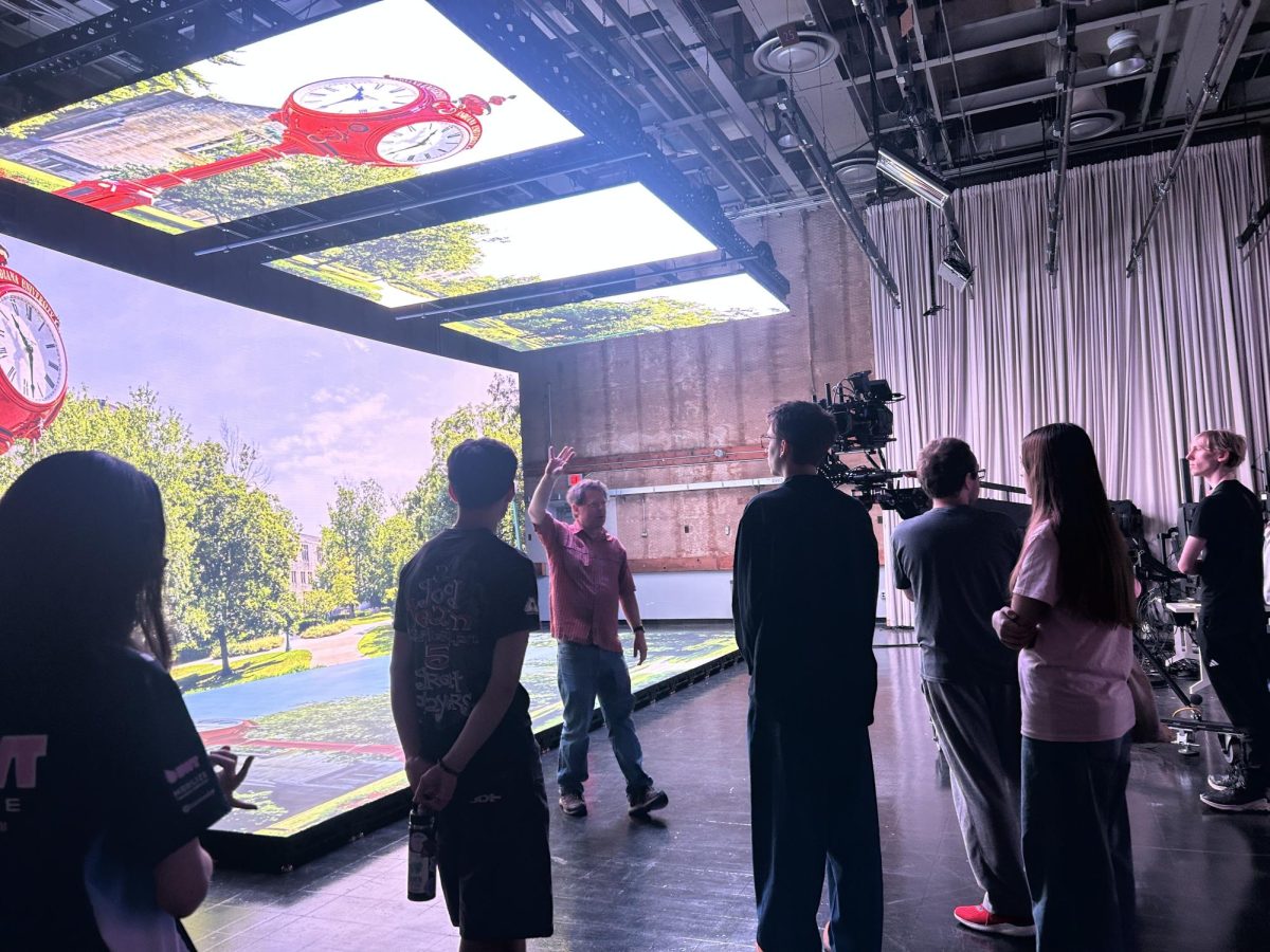 Broadcasting students tour IU Media School’s new KIX Lab